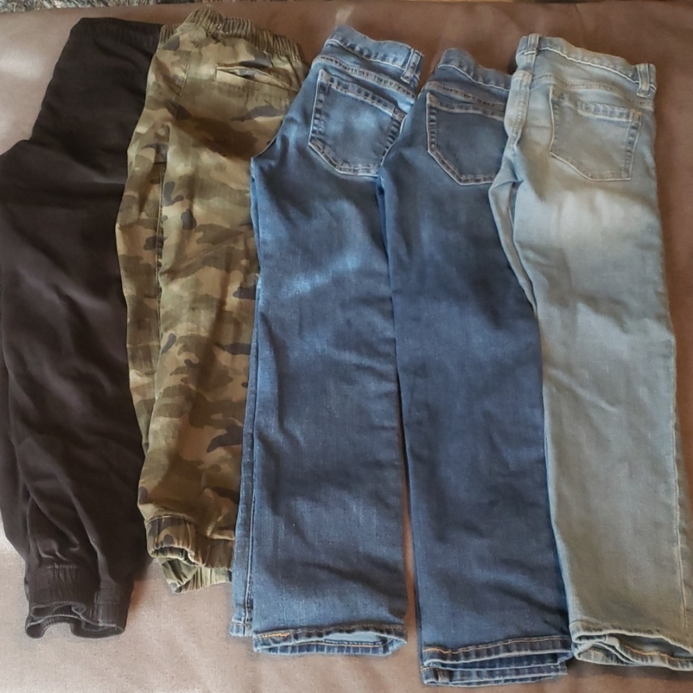 BUNDLE of Boys Size 8 Jeans/Joggers
